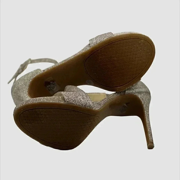 Jessica Simpson Tan Heels - Picture 3 of 3